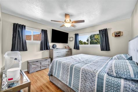 9672 Melody Lane Brooklyn OH 44144