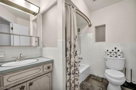 9672 Melody Lane Brooklyn OH 44144