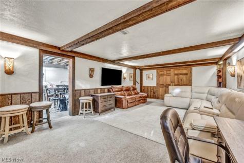 9672 Melody Lane Brooklyn OH 44144