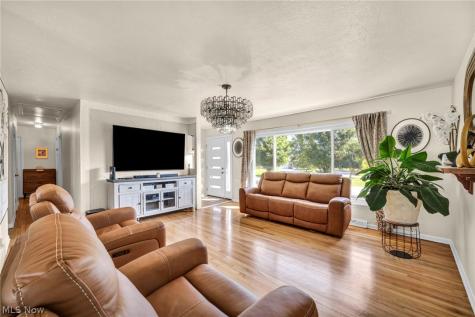 9672 Melody Lane Brooklyn OH 44144