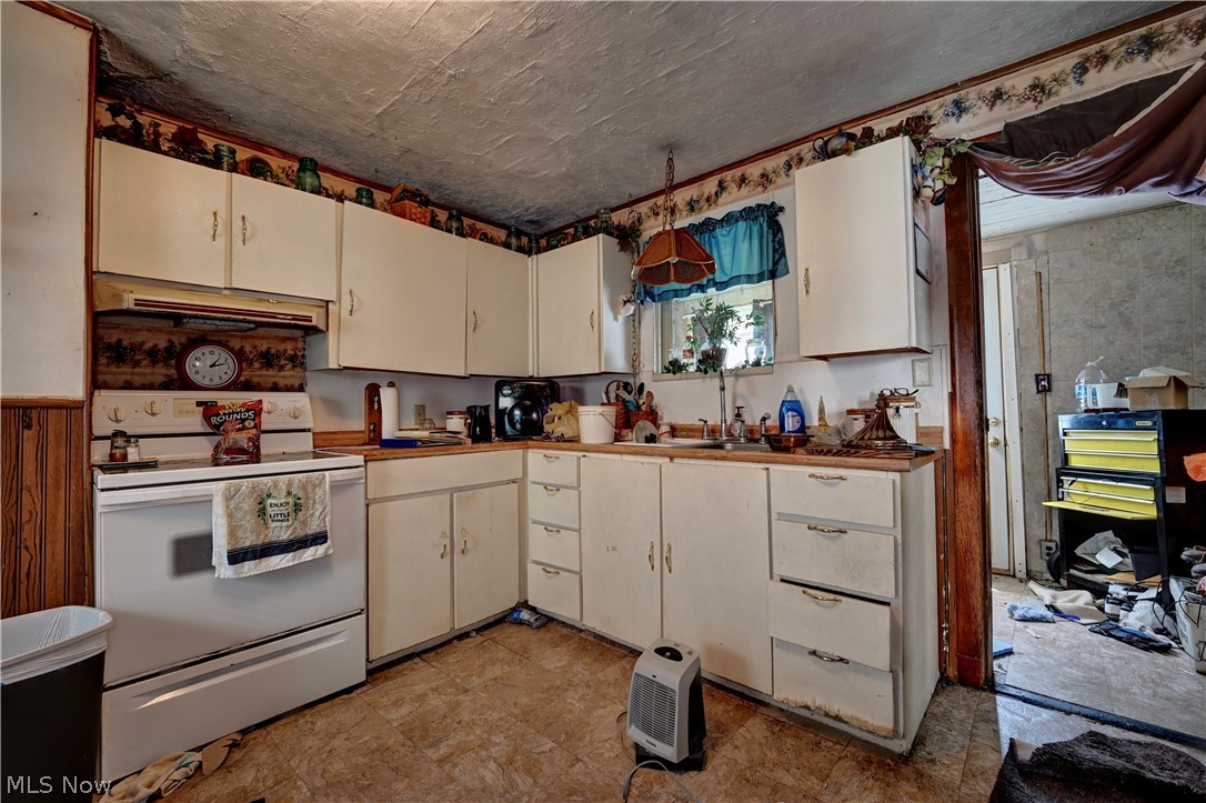 357 3rd Street NW New Philadelphia OH 44663