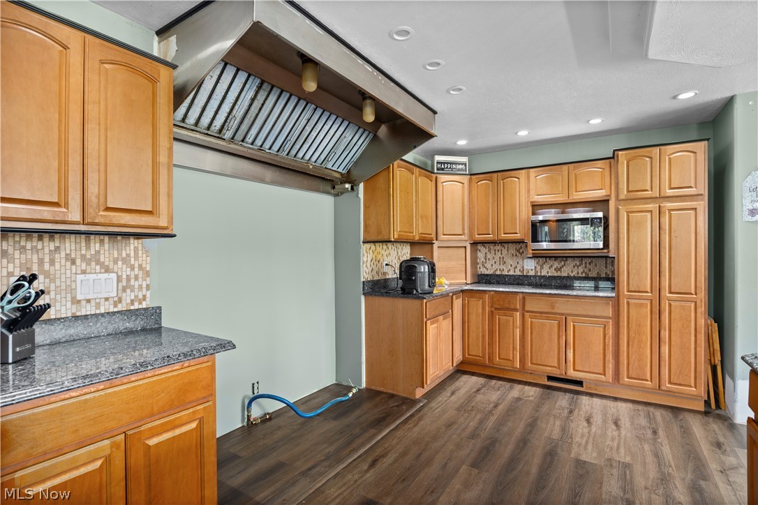1 Sunrise Ridge N Berlin Heights OH 44814