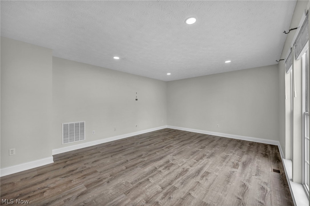 998 Woodfield Lane Brunswick OH 44212