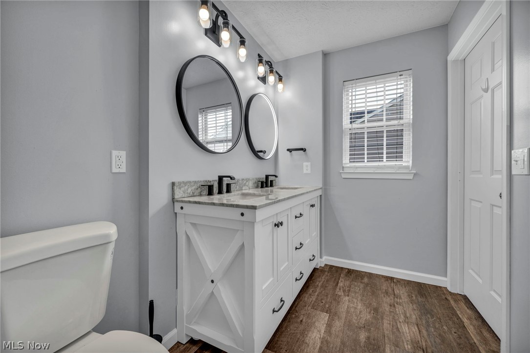 998 Woodfield Lane Brunswick OH 44212