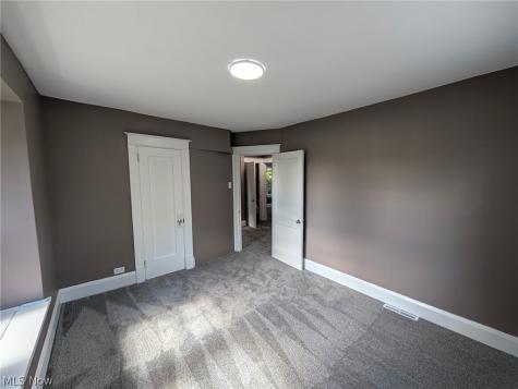 3708 Hillman Street Youngstown OH 44507