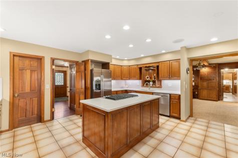 1600 Muirfield Avenue NW Canton OH 44708