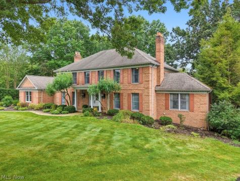 1600 Muirfield Avenue NW Canton OH 44708