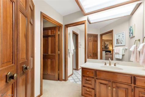 1600 Muirfield Avenue NW Canton OH 44708