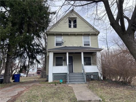 945 E 149th Street Cleveland OH 44110