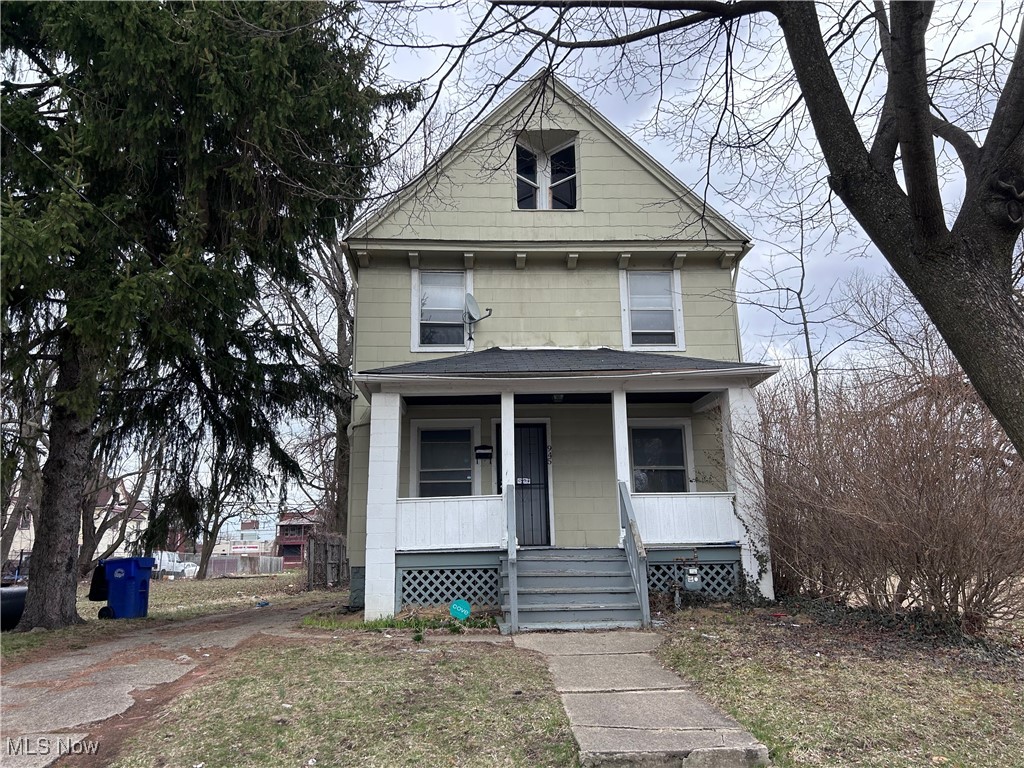 945 E 149th Street Cleveland OH 44110