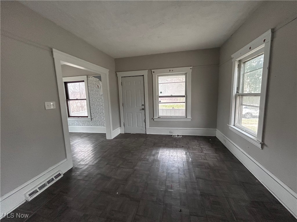 945 E 149th Street Cleveland OH 44110