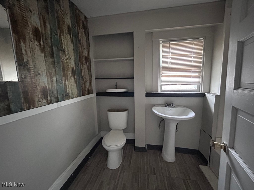 945 E 149th Street Cleveland OH 44110