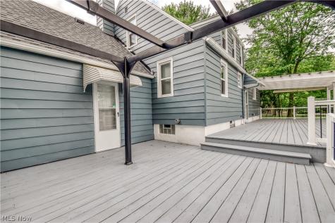 339 E Sprague Road Seven Hills OH 44131