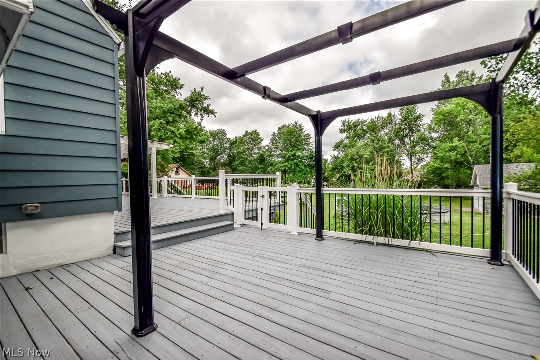339 E Sprague Road Seven Hills OH 44131