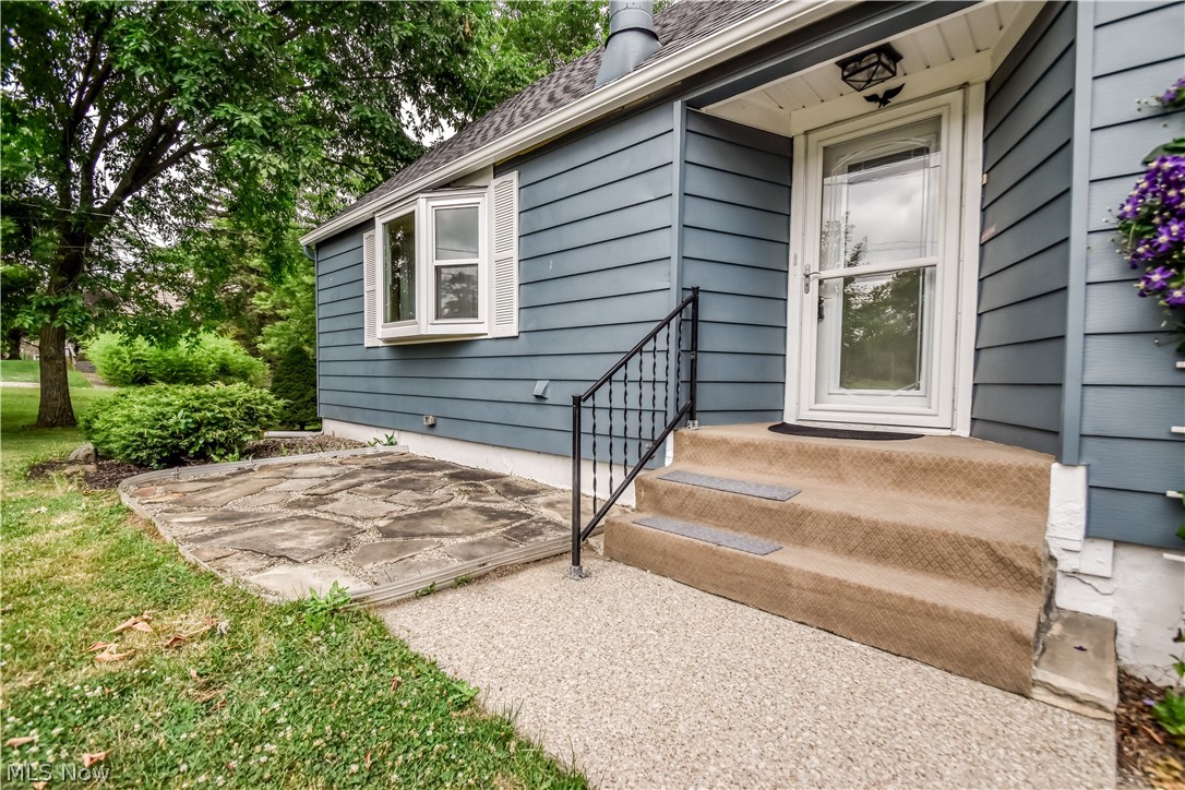 339 E Sprague Road Seven Hills OH 44131