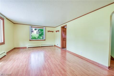 339 E Sprague Road Seven Hills OH 44131