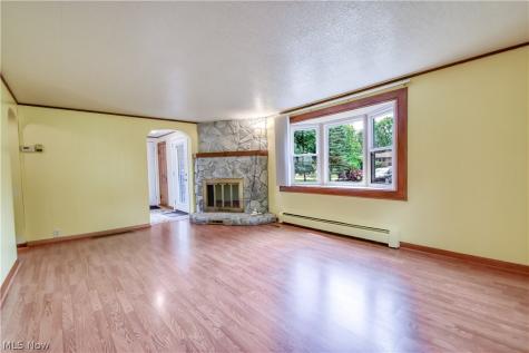 339 E Sprague Road Seven Hills OH 44131