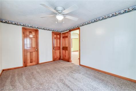 339 E Sprague Road Seven Hills OH 44131