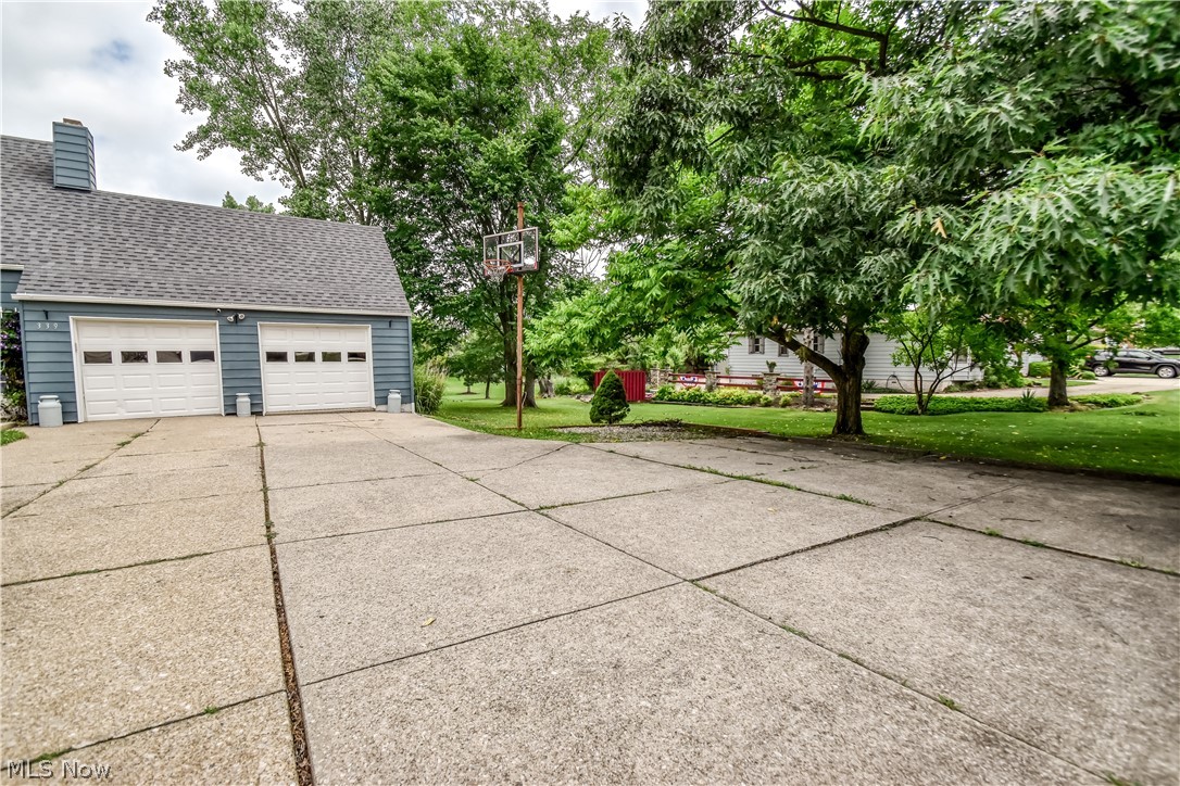 339 E Sprague Road Seven Hills OH 44131