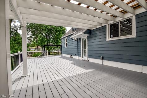 339 E Sprague Road Seven Hills OH 44131
