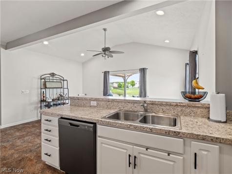 9020 Ichabod Drive North Ridgeville OH 44039