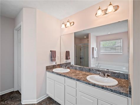9020 Ichabod Drive North Ridgeville OH 44039