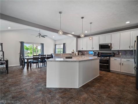 9020 Ichabod Drive North Ridgeville OH 44039