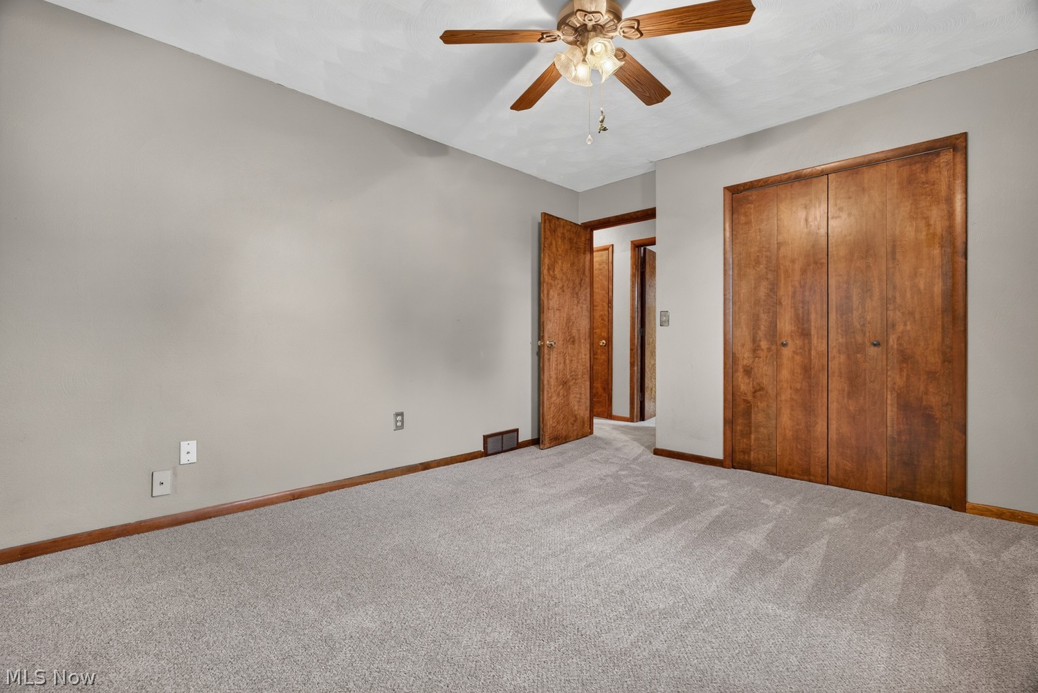 834 Columbia Drive Amherst OH 44001