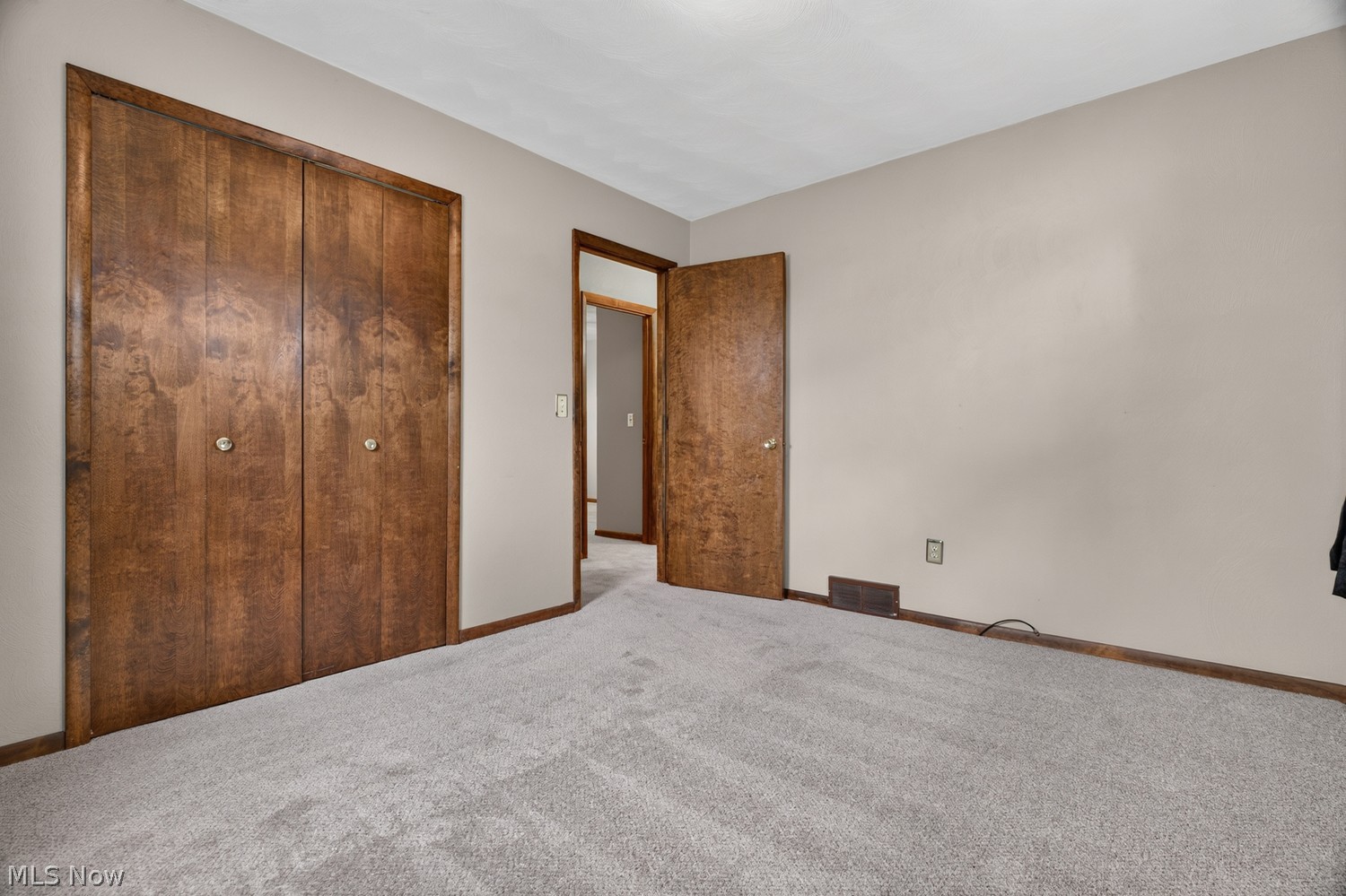 834 Columbia Drive Amherst OH 44001