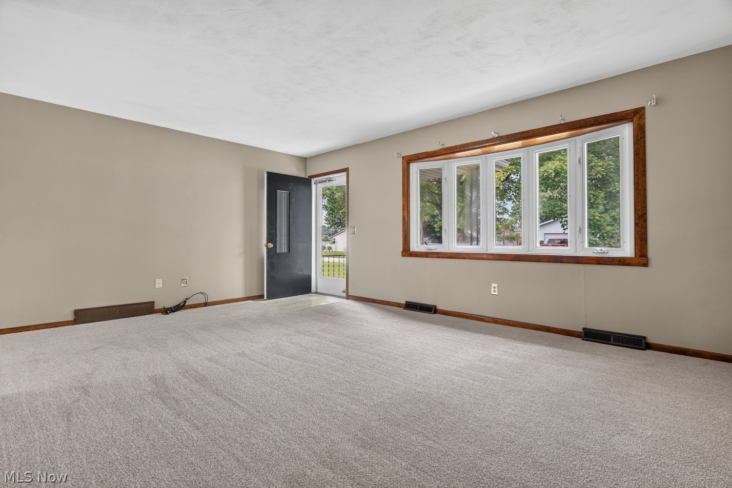 834 Columbia Drive Amherst OH 44001