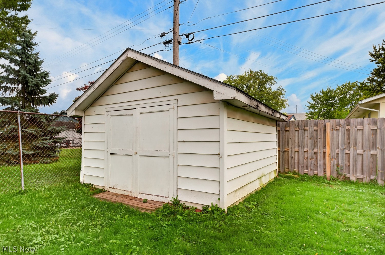 834 Columbia Drive Amherst OH 44001