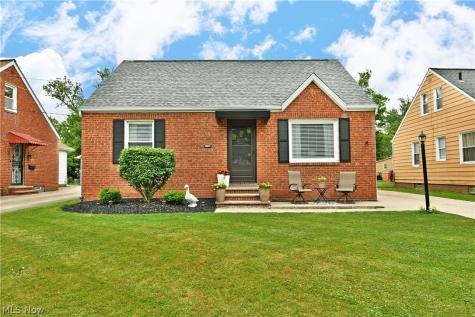 1239 Churchill Road Lyndhurst OH 44124