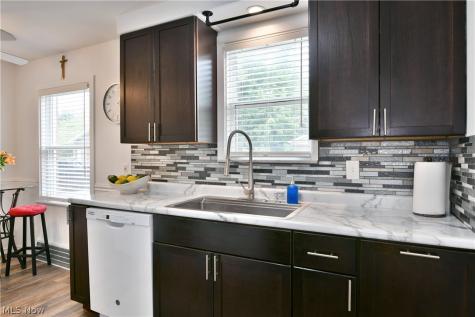 1239 Churchill Road Lyndhurst OH 44124