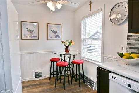 1239 Churchill Road Lyndhurst OH 44124