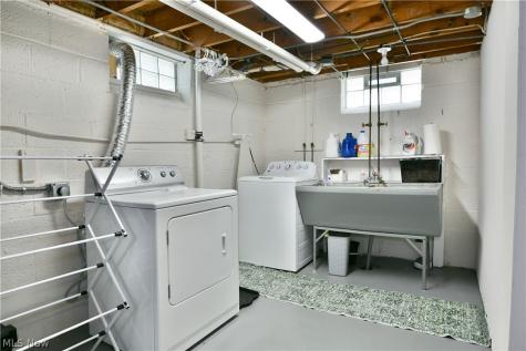 1239 Churchill Road Lyndhurst OH 44124