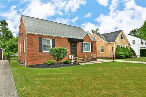 1239 Churchill Road Lyndhurst OH 44124