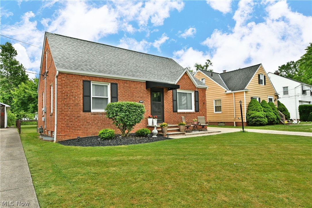 1239 Churchill Road Lyndhurst OH 44124