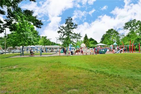 1239 Churchill Road Lyndhurst OH 44124