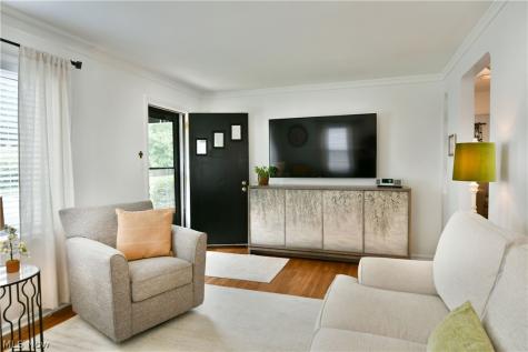 1239 Churchill Road Lyndhurst OH 44124