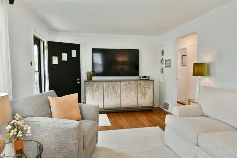 1239 Churchill Road Lyndhurst OH 44124