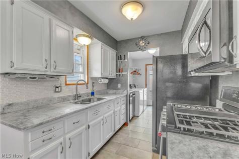 316 Thelma Drive Sheffield Lake OH 44054
