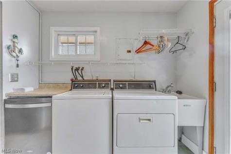 316 Thelma Drive Sheffield Lake OH 44054