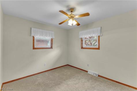 316 Thelma Drive Sheffield Lake OH 44054