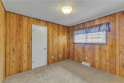 316 Thelma Drive Sheffield Lake OH 44054