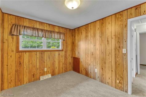 316 Thelma Drive Sheffield Lake OH 44054