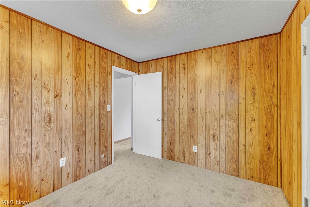 316 Thelma Drive Sheffield Lake OH 44054