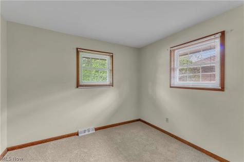 316 Thelma Drive Sheffield Lake OH 44054