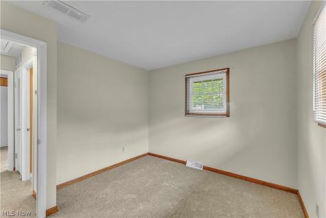 316 Thelma Drive Sheffield Lake OH 44054