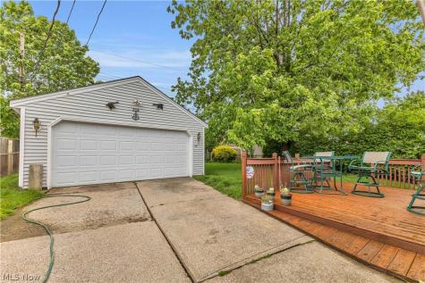 316 Thelma Drive Sheffield Lake OH 44054