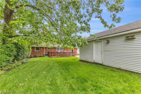 316 Thelma Drive Sheffield Lake OH 44054